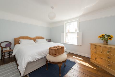 5 Abbots Hill, Ramsgate, CT11 8HN