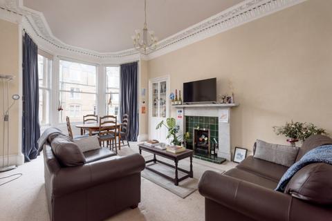 3 bedroom flat for sale, 1F1, 70 Marchmont Crescent, Marchmont, EH9 1HD