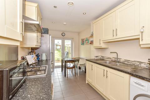 3 bedroom end of terrace house for sale, Atkins Close, Tonbridge, Kent