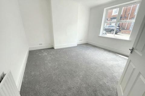 2 bedroom ground floor flat for sale, Shrewsbury Terrace, South Shields, Tyne and Wear, NE33 4LF
