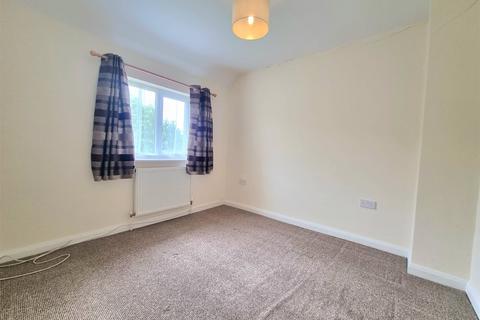 3 bedroom semi-detached house to rent, Kentwood Hill, Tilehurst, Berkshire, RG31