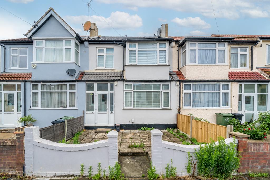 Leonard Road, London SW16 3 bed terraced house £2,700 pcm (£623 pw)