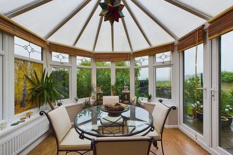 59 Abbots Road, Whitby, YO22 4EA