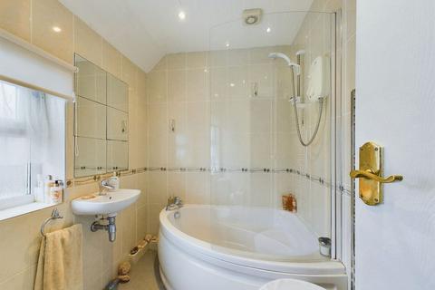 59 Abbots Road, Whitby, YO22 4EA
