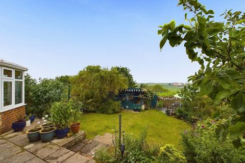 59 Abbots Road, Whitby, YO22 4EA