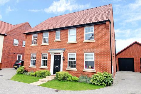 4 bedroom detached house for sale, Neale Avenue, Poringland, Norwich, Norfolk, NR14
