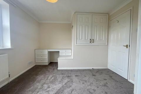2 bedroom semi-detached house to rent, South Croydon, CR2