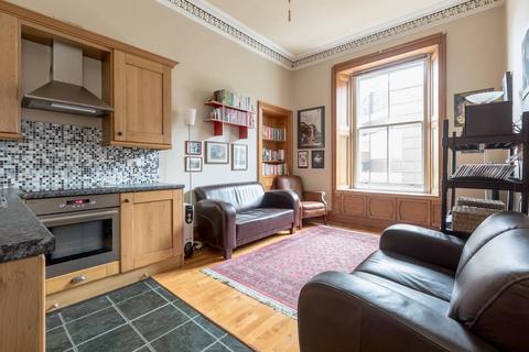 1 bedroom flat for sale, 136 (2F2) Causewayside, Edinburgh, EH9 1PR