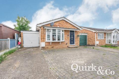 1 bedroom detached bungalow for sale, Thompson Avenue, Canvey Island, SS8
