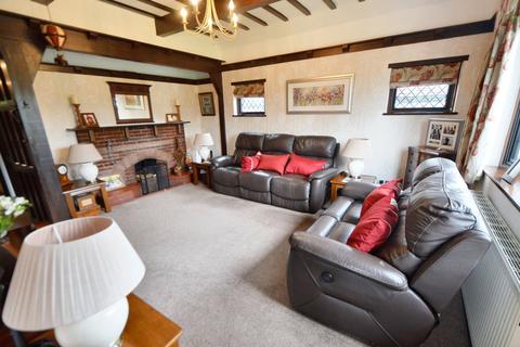 2 bedroom detached bungalow for sale, Branscombe Square, Southend-On-Sea, SS1