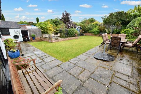 2 bedroom detached bungalow for sale, Branscombe Square, Southend-On-Sea, SS1