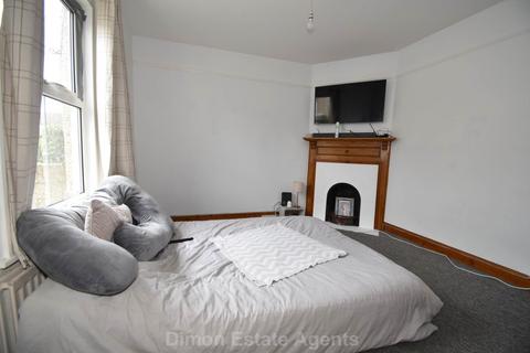 3 bedroom terraced house for sale, Sherwood Road, Gosport