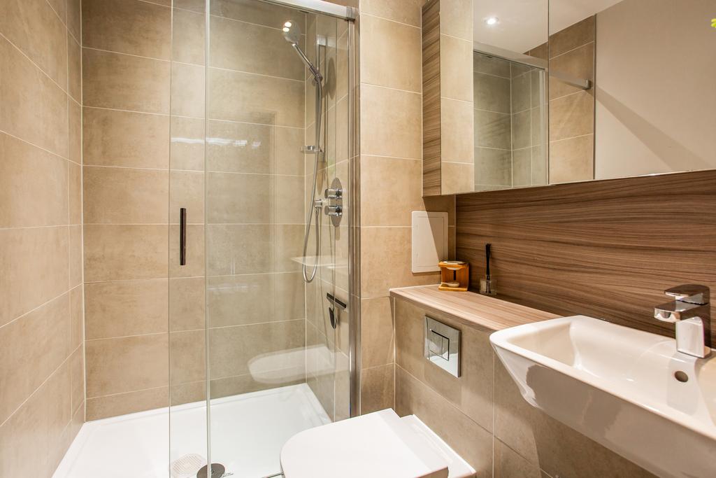 En Suite Bathroom