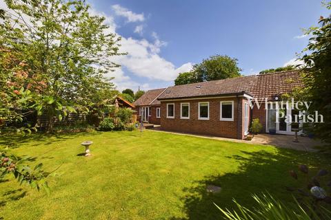 4 bedroom detached bungalow for sale, The Street, Thetford IP24