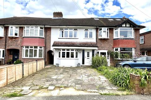 3 bedroom terraced house for sale, Cheshire Gardens, Chessington, Surrey. KT9 2PR