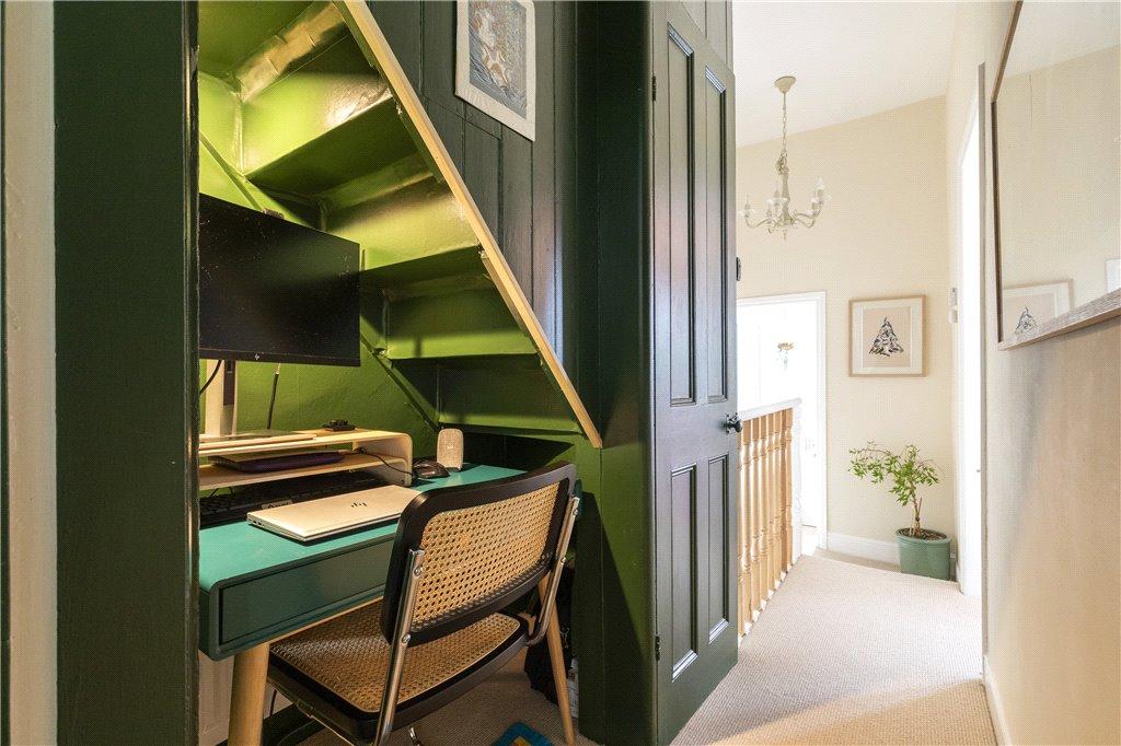 Landing/Study Area