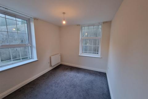 1 bedroom flat for sale, Fortuneswell, Portland, Dorset, DT5 1FX