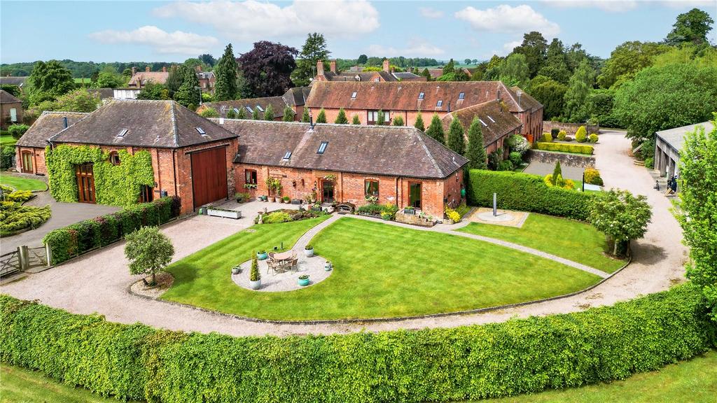 The Stables, Chesterton, Bridgnorth 3 bed barn conversion for sale £
