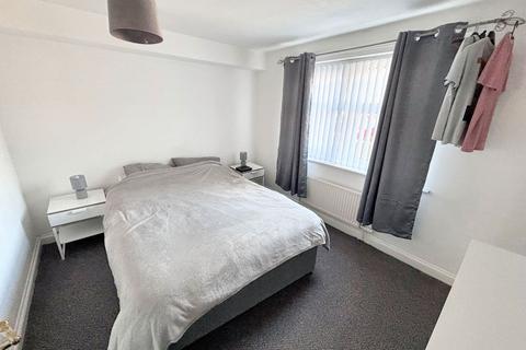 2 bedroom ground floor flat for sale, Charnwood Court, Leighton Street, South Shields, Tyne and Wear, NE33 3BF
