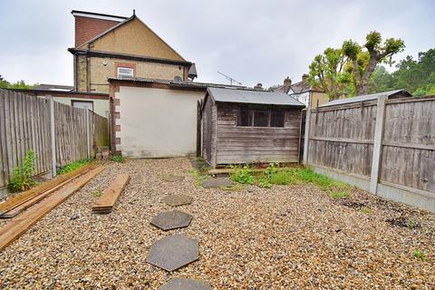 3 bedroom terraced house to rent, Larkshall Road, Chingford, London. E4 9HZ