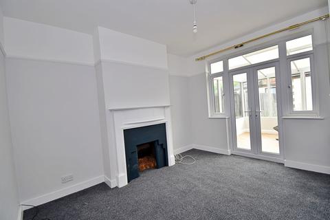 3 bedroom terraced house to rent, Larkshall Road, Chingford, London. E4 9HZ