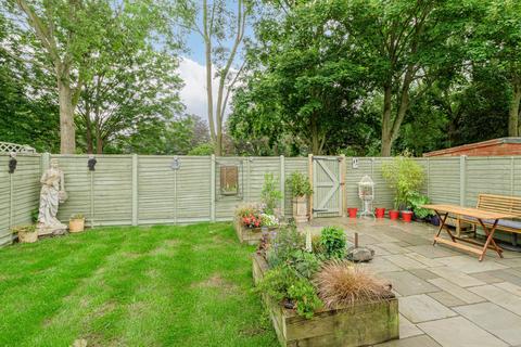 2 bedroom semi-detached bungalow for sale, Milford Ave, Milton Keynes MK11