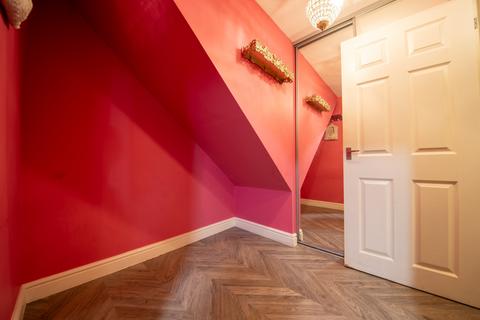 6 Meadow View Road, Sheffield, S8 7TP