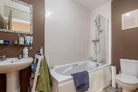 2 bedroom flat for sale, Birrell Close, Kirkcaldy KY1