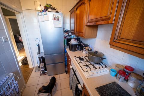 2 bedroom flat for sale, Stenhouse Avenue West, Edinburgh EH11