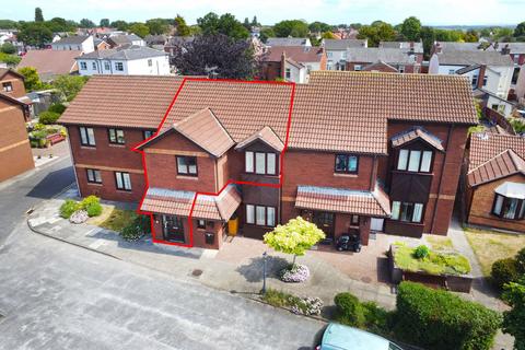 2 bedroom retirement property for sale, The Woodlands, Southport PR8
