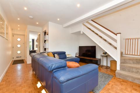 2 bedroom end of terrace house for sale, Lyndhurst Way, Sutton, Surrey