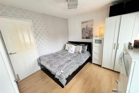 2 Drum Close, Liverpool, L14 9QY