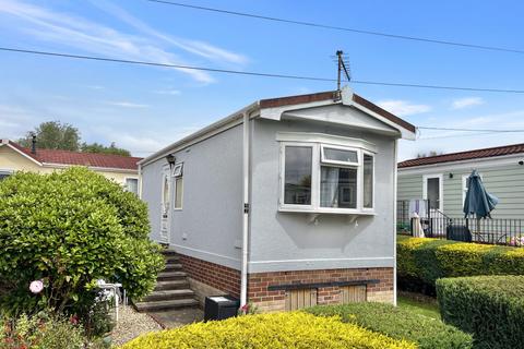 1 bedroom park home for sale, Old Bridge Road, Iford Bournemouth BH6 5RQ