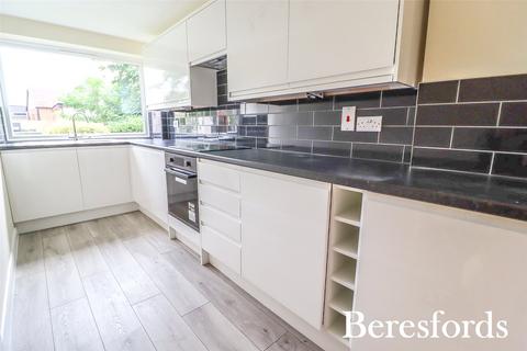 37 Carlton Close, Upminster, RM14 2YR
