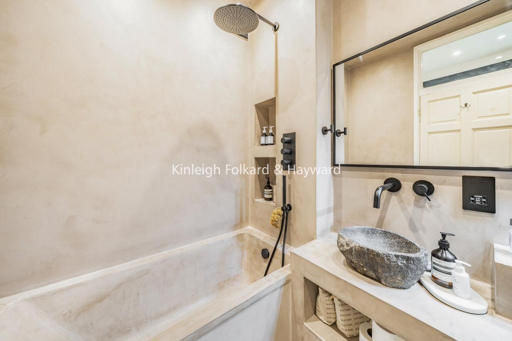 Picture 4
