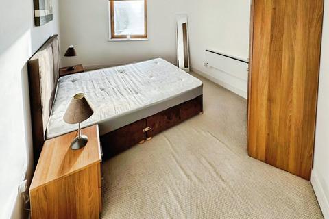 2 bedroom flat to rent, Clarence House, The Boulevard, Leeds, West Yorkshire, LS10