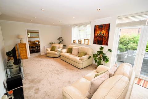 4 bedroom detached house for sale, Heathpark Drive, Windlesham