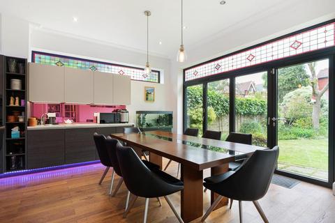 27 Warwick Road, London, W5 3XH
