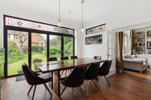 27 Warwick Road, London, W5 3XH