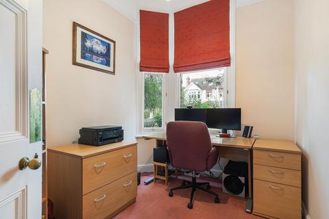 27 Warwick Road, London, W5 3XH