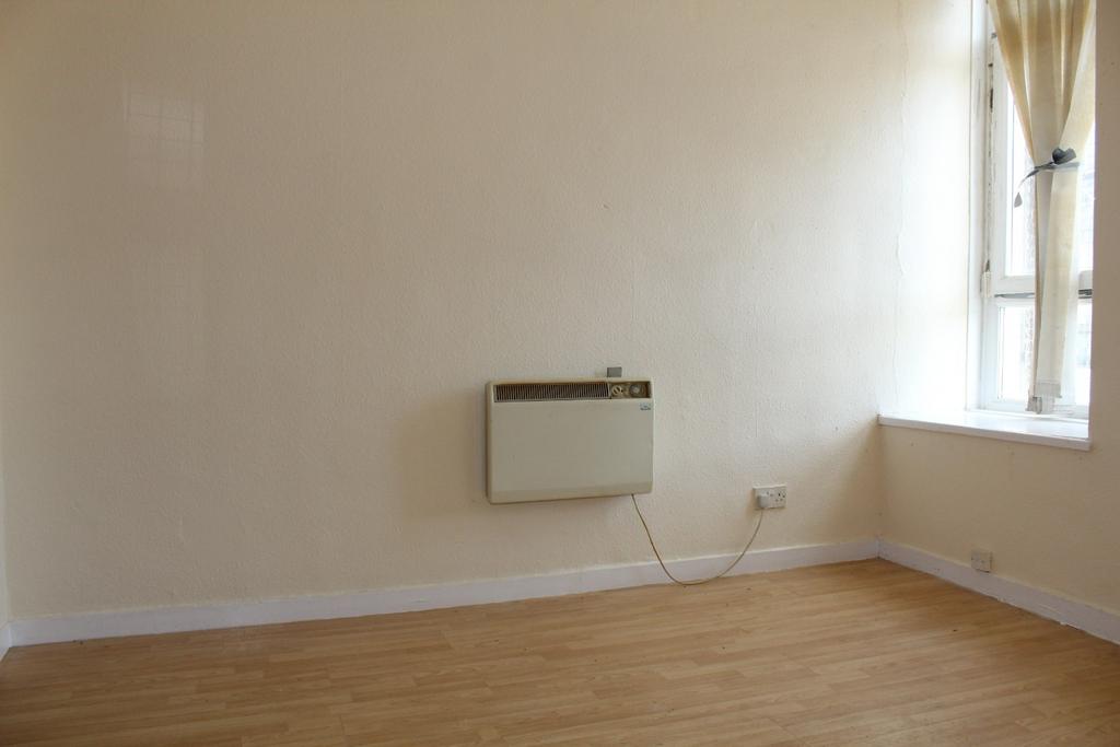 Dundonald Street, Dundee, DD3 7PW 1 bed ground floor flat £450 pcm (£