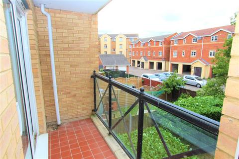 2 bedroom apartment to rent, Culvers Court, Gravesend, Kent, DA12