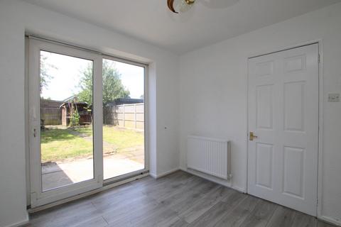 3 bedroom terraced house to rent, Ferring Close, Crawley, West Sussex. RH11 0AN