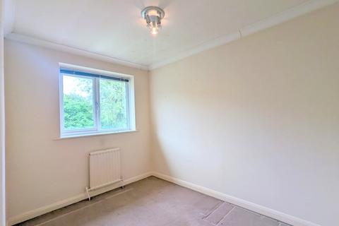 40 Fruen Road, Feltham, TW14 9NR