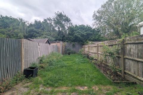 40 Fruen Road, Feltham, TW14 9NR