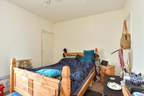 8 Albert Road, Gillingham, ME7 5UX