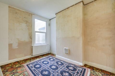 3 bedroom terraced house for sale, Catford Hill, Catford, London, SE6