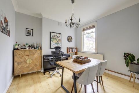 3 bedroom end of terrace house for sale, Harvard Road, Hither Green , London, SE13