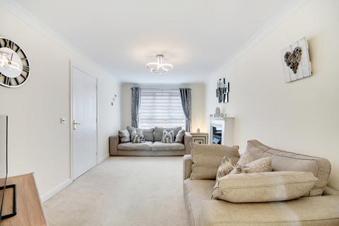 49 Goodwin Close, Chelmsford, CM2 9GX