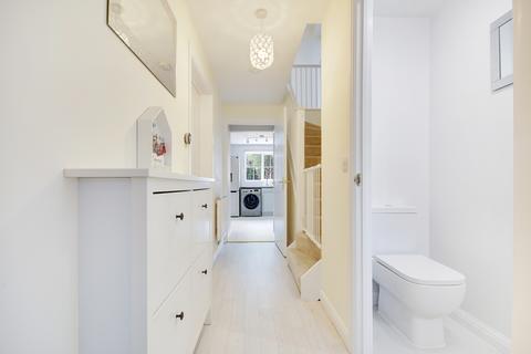 49 Goodwin Close, Chelmsford, CM2 9GX